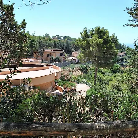 Arborea In Villa Sperlonga